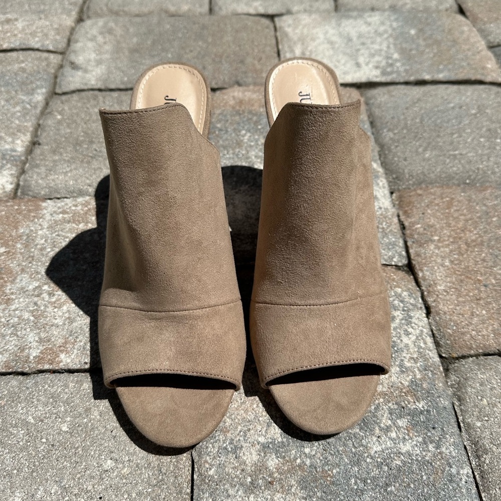 JUSTFAB Mule Shoes Blocked Heel Open Toe Backless Tan Size 9.5